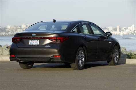 Is A Toyota Avalon A Luxury Car?