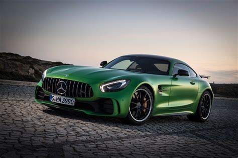 Is AMG gtr V12?