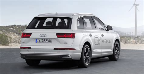 Is Audi Q7 4 or 6 cylinder?