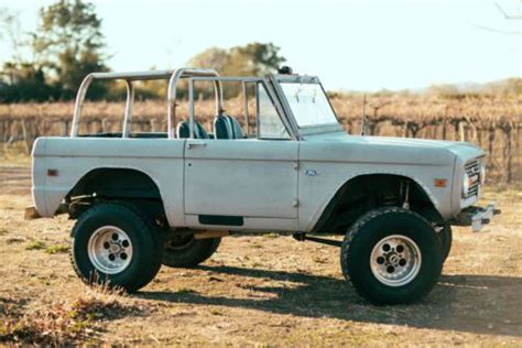 Is Bronco Hardtop Removable?