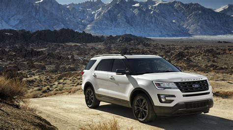 Is Ford Explorer A Medium Or Large Suv?