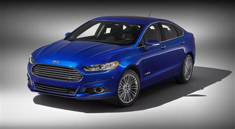 Is Ford Fusion A Full Size Car?