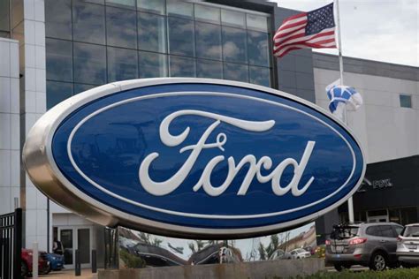 Is Ford Motor Company Offering 0% Interest?