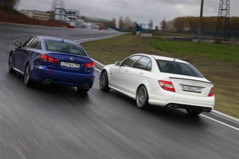 Is Mercedes faster than Lexus?