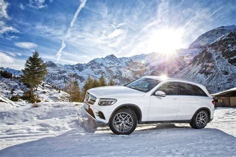 Is Mercedes GLC good in snow?