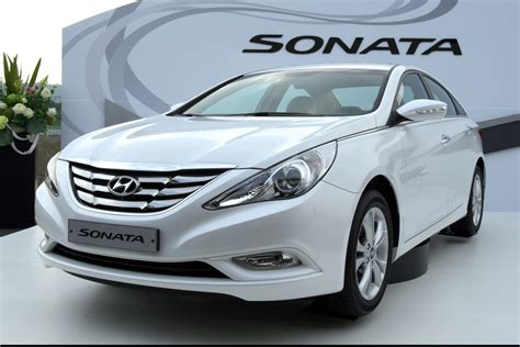 Is Sonata Better Than Accord?