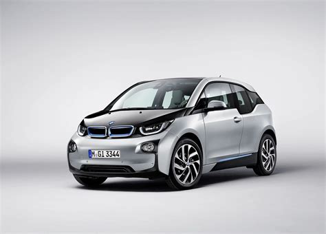 Is the BMW i3 fully electric or hybrid?