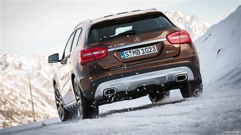 Is the Mercedes GLA good in snow?