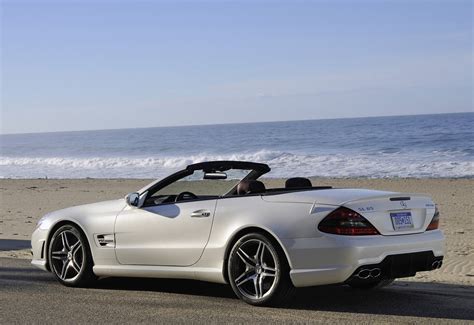 Is the Mercedes SL being discontinued?