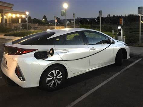 Should I charge my Prius Prime every night?