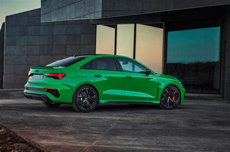 What are the disadvantages of Audi RS3?