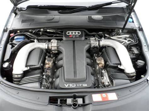 What Audi RS has a Lamborghini engine?