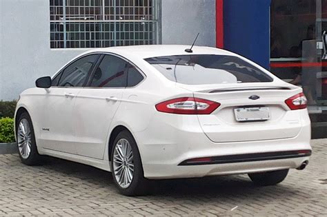 What Does Eco Mode Do On Ford Fusion Hybrid?