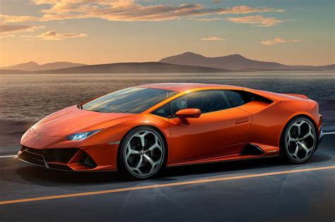 What is a Lambo top speed?