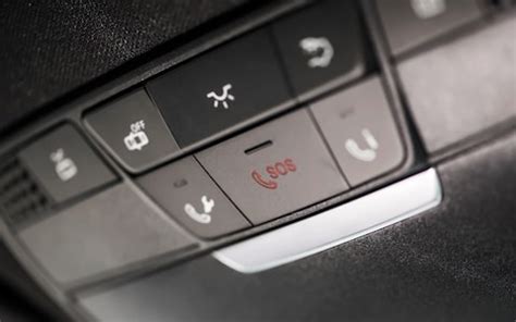 What is Mercedes SOS button for?