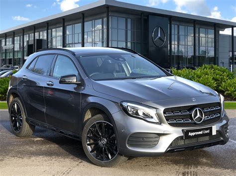 What is premium package on Mercedes GLA?