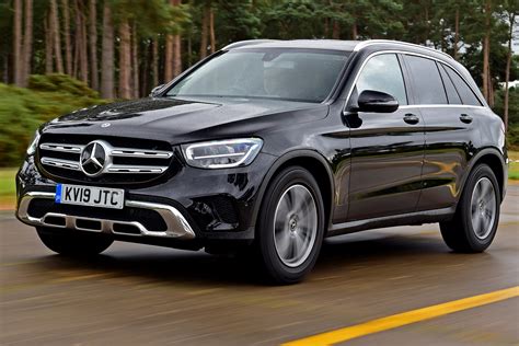 What is standard on a Mercedes GLC?