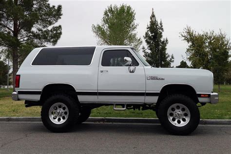 What Is The Dodge Equivalent To A Bronco?