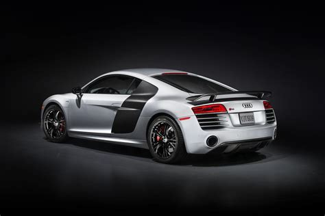 What is the fastest R8 model?