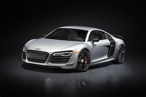 What is the fastest stock Audi R8?