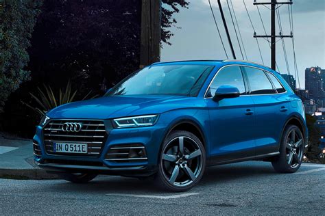 What is the gas mileage of Audi Q5 hybrid?