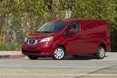 What Is The Mpg On A Nissan Nv200?