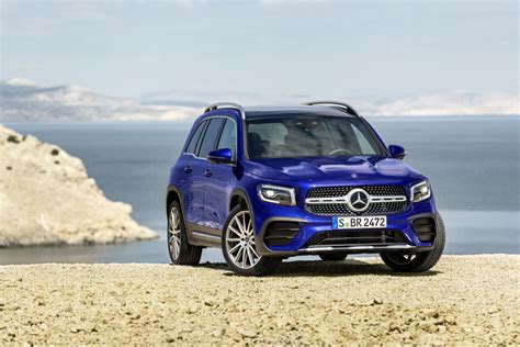 What is the small Mercedes SUV called?