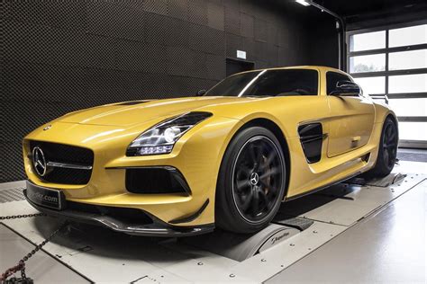 What is the top speed of SLS Black Series?