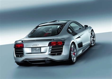 What is the top speed of the Audi R8 v12?