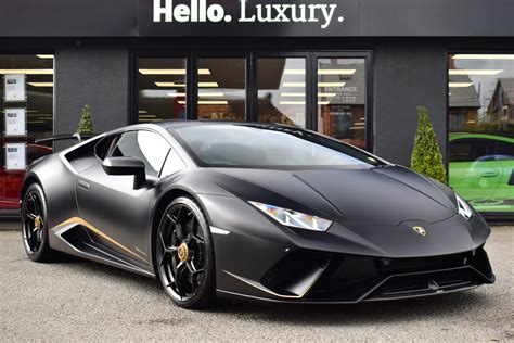 What Lamborghini has a V10?