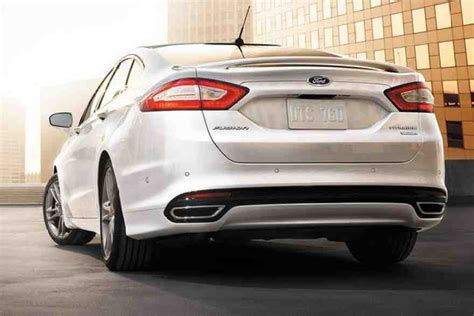 What Vehicle Is Comparable To Ford Fusion?