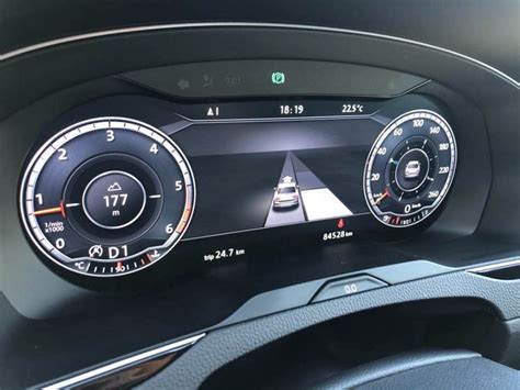 Which VW models have virtual cockpit?