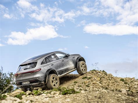 Why Is 4×4 Better Than AWD For Off-road?