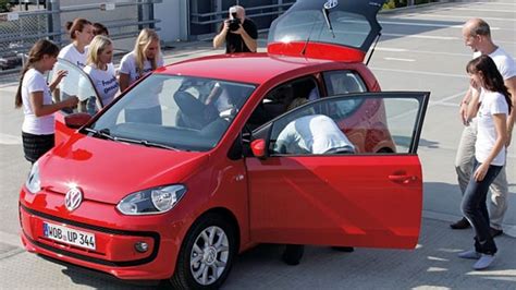 Can 5 People Fit In A VW Up?