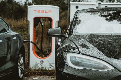 Can A Chevy Volt Charge At A Tesla Station?