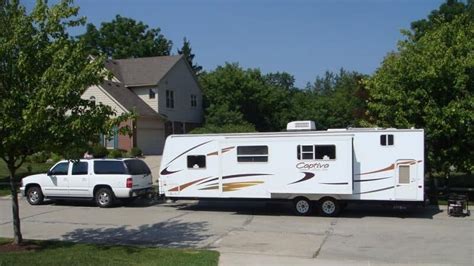 Can A Suburban Pull An RV?