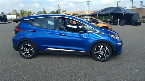 Can A Tall Person Fit In A Chevy Bolt?