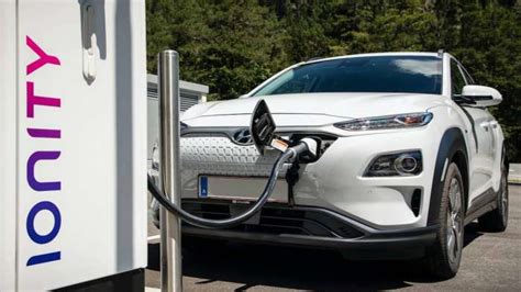 Can I Charge My Hyundai At A Tesla Station?