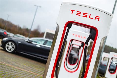 Can You Charge Any Brand Electric Car At A Tesla Charging Station?