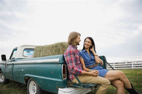 Can You Sit On Truck Tailgate?