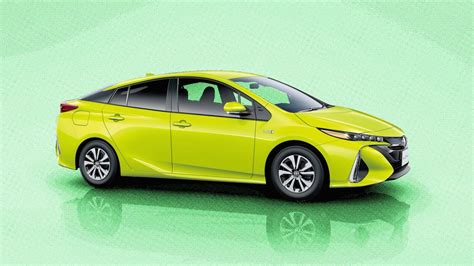 Do Hybrids Or Plug-In Hybrids Get Better Gas Mileage?