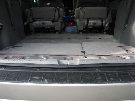 Do Toyota Sienna seats fold down flat?