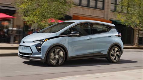 Does a 2023 Chevy Bolt qualify for federal tax credit?