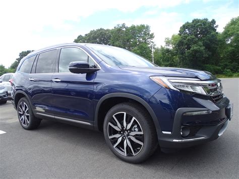 Does Honda Make A 8 Passenger SUV?