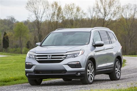 Does Honda make the Pilot anymore?