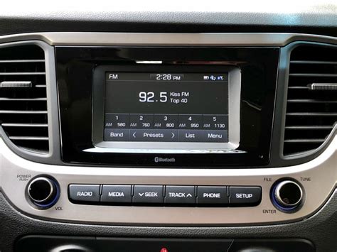 Does The Hyundai Accent Have A Touch Screen?