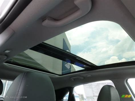 Does The Hyundai Elantra Gt Have A Sunroof?