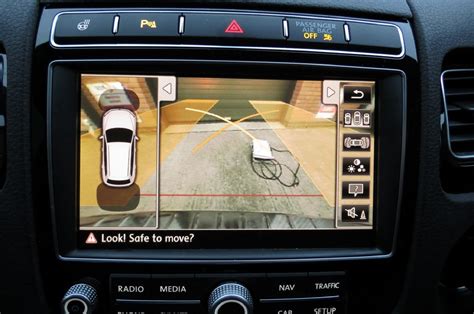 Does Touareg Have Reversing Camera?