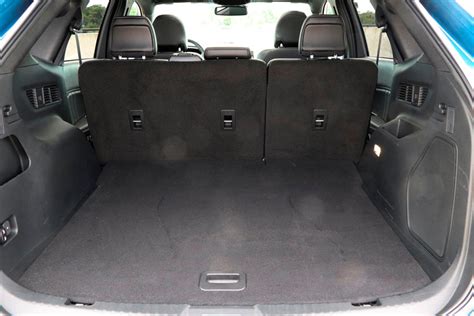 How Big Is The Trunk In A Ford Edge?