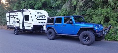 How Big Of An RV Can A Jeep Pull?